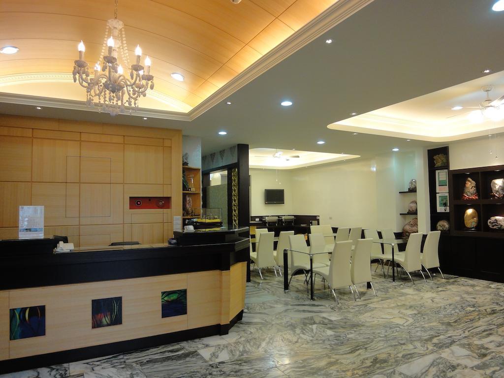 陶陶居商旅 Tautauchu Hotel Hualien City Exterior photo