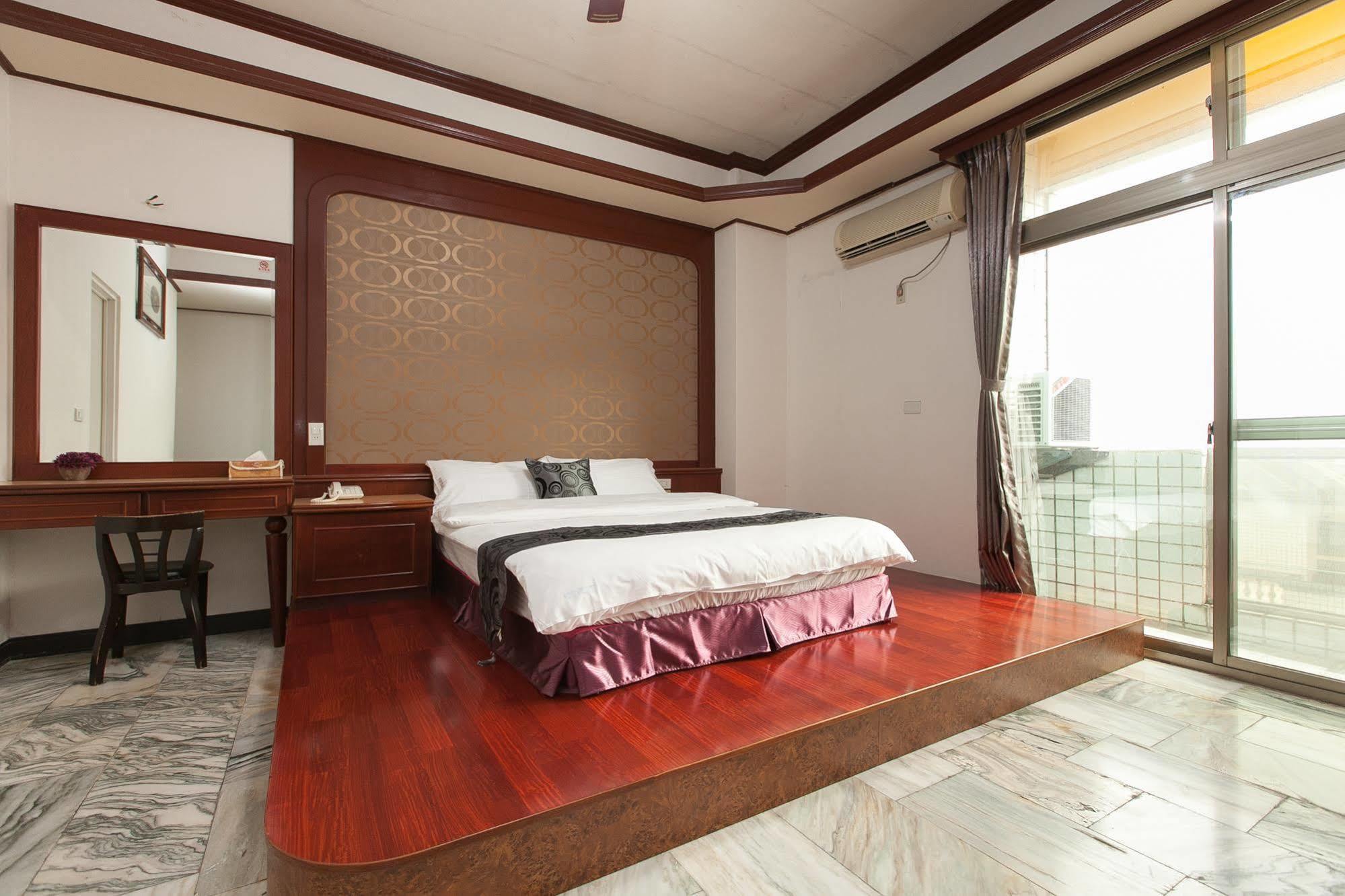 陶陶居商旅 Tautauchu Hotel Hualien City Exterior photo