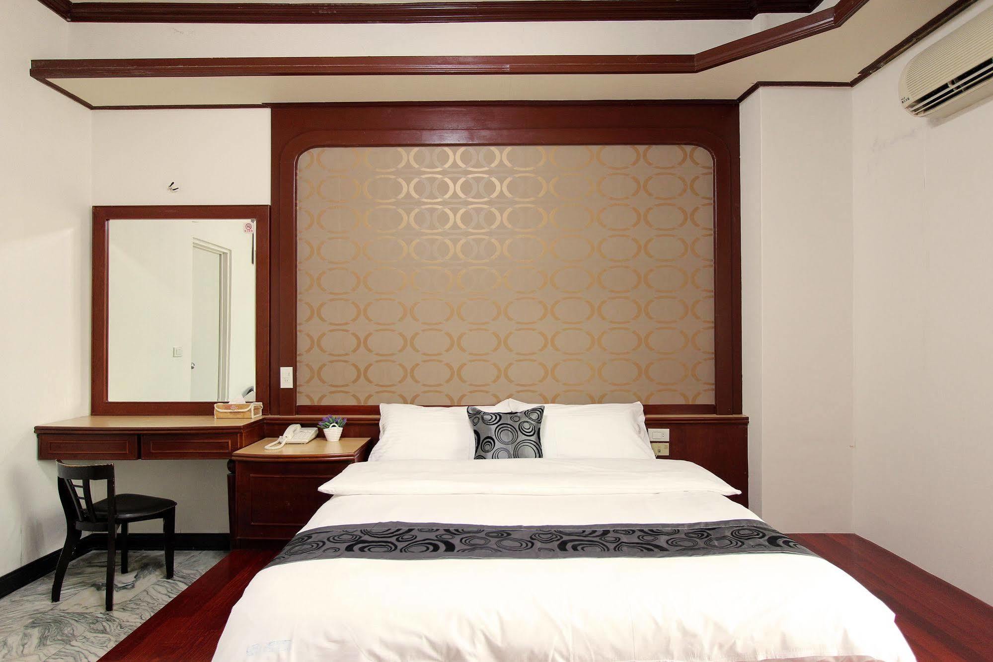 陶陶居商旅 Tautauchu Hotel Hualien City Exterior photo