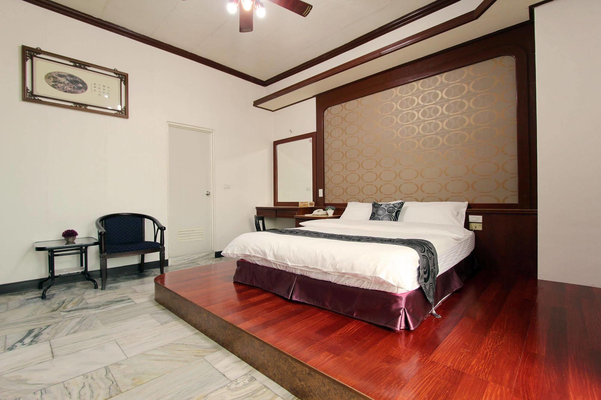 陶陶居商旅 Tautauchu Hotel Hualien City Exterior photo