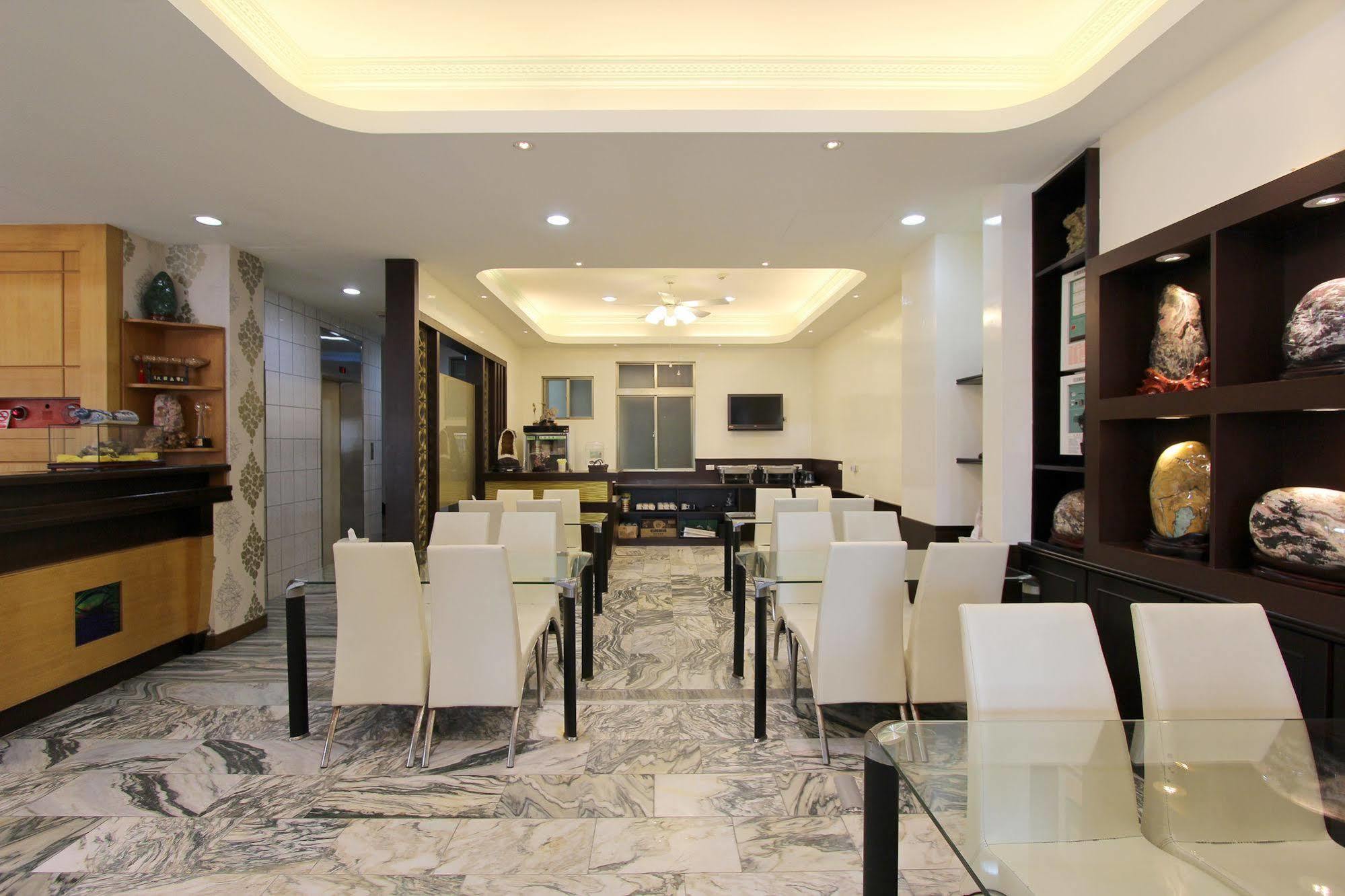 陶陶居商旅 Tautauchu Hotel Hualien City Exterior photo